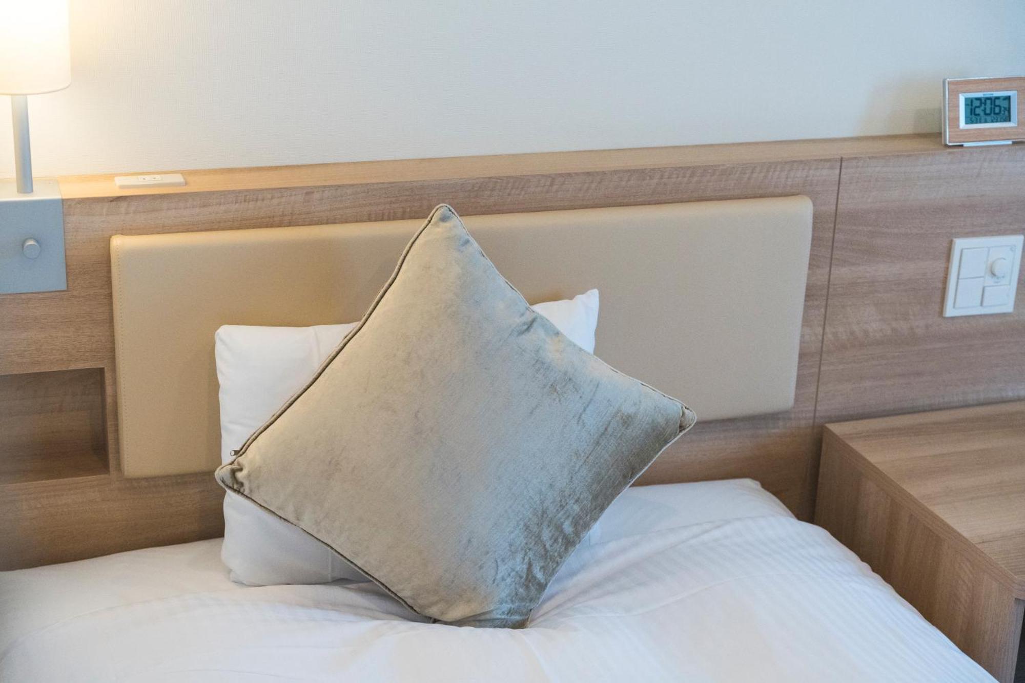 Koko Hotel Hiroshima Ekimae Bagian luar foto