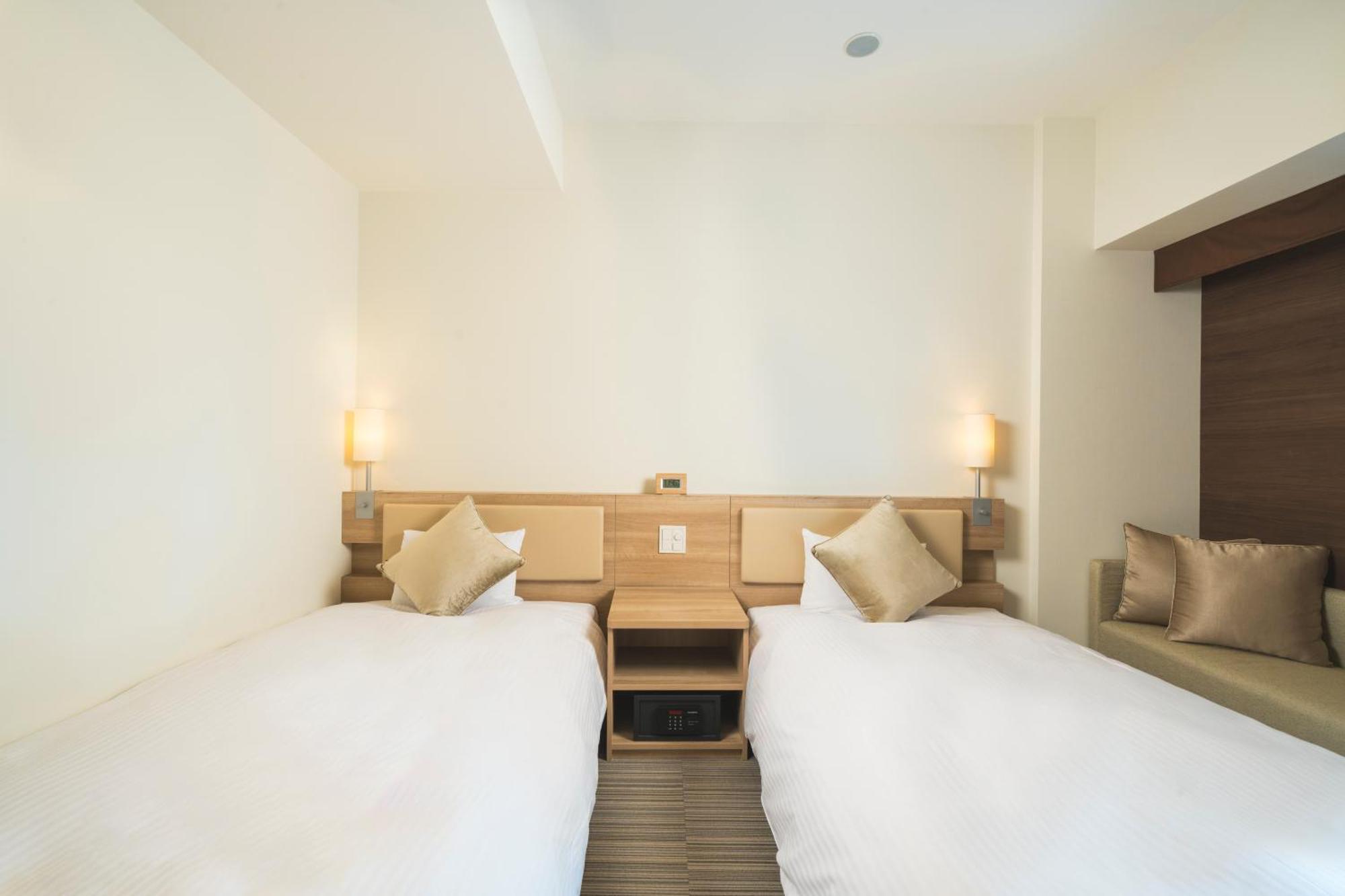 Koko Hotel Hiroshima Ekimae Bagian luar foto